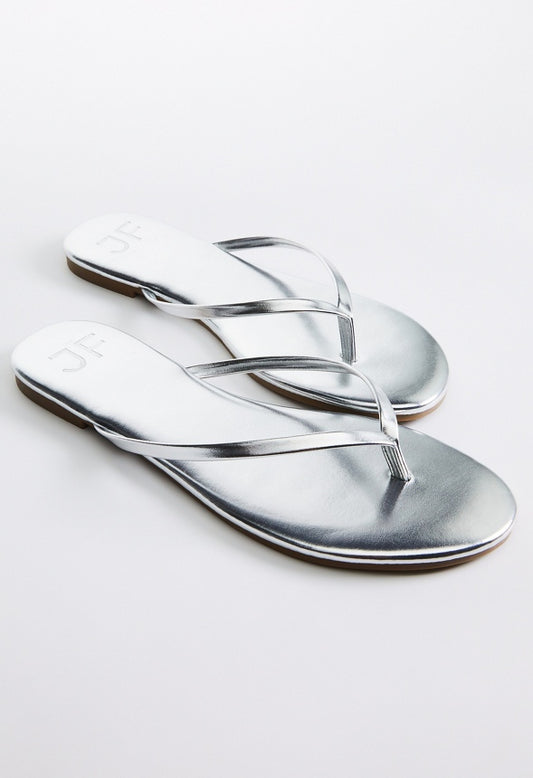 Layla Flat Thong Sandal Silver Metallic