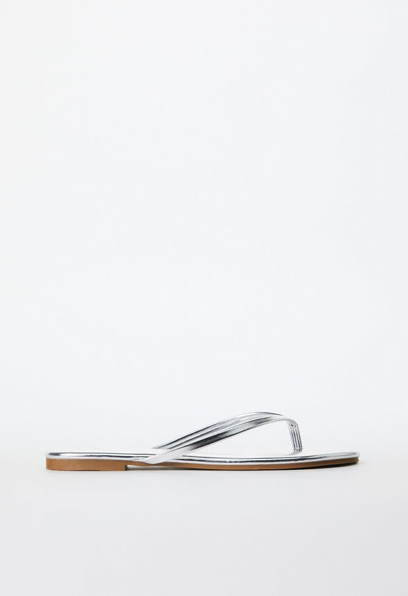 Layla Flat Thong Sandal Silver Metallic