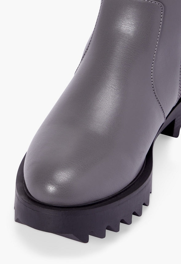 Noa Chevron Quilted Moto Boot Magnet