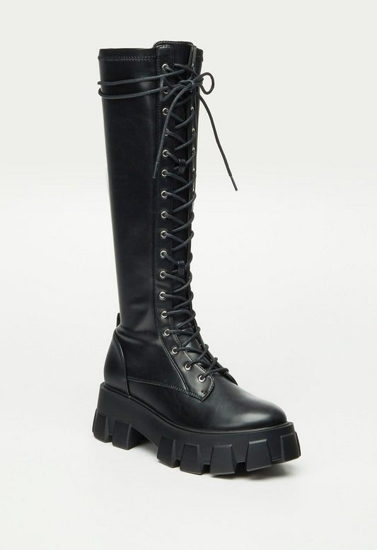 VIENNA LUG SOLE FLAT BOOT Black