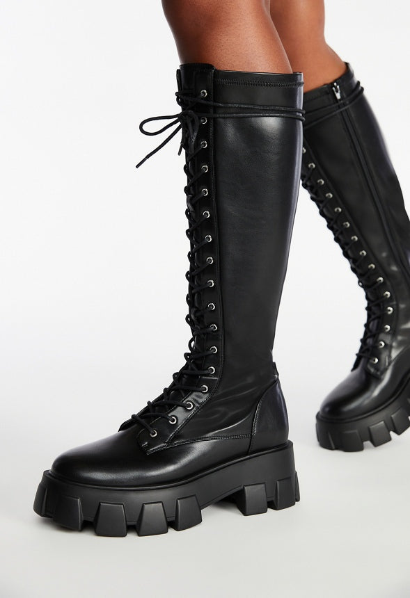VIENNA LUG SOLE FLAT BOOT Black