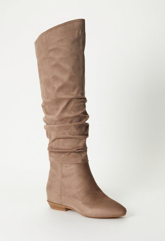 Issey Flat Boot Taupe