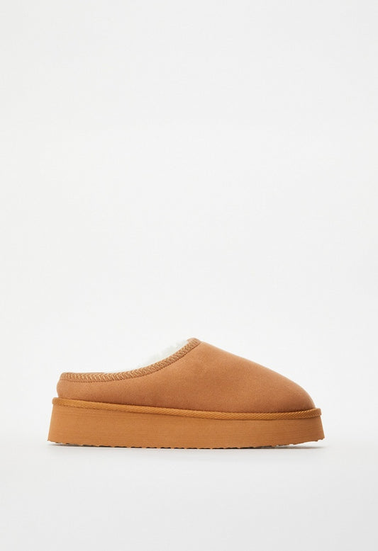 Hailey Platform Fuzzie Light Tan