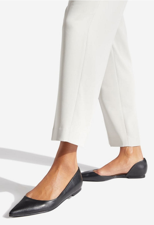 BYRDI POINTED TOE FLAT Black Onyx