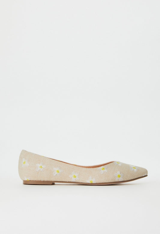 Amanda Pointed Toe Flat Natural Ditsy Floral