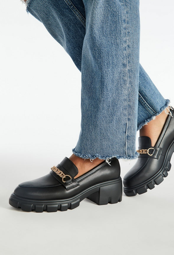 Leli Chain Detail Lug Sole Loafer Black Caviar
