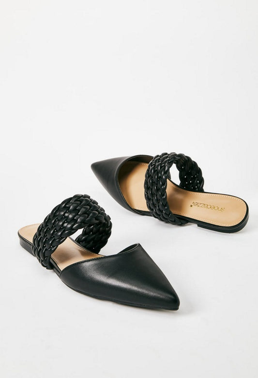 ALANIS POINTED TOE FLAT Black Caviar