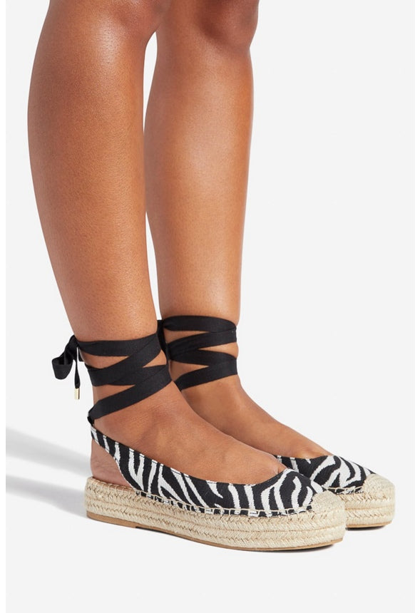JULIANNE FLAT SANDAL Zebra