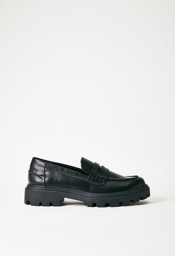 Colette Lug Sole Loafer Black