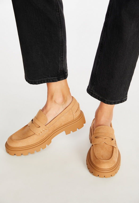 Colette Lug Sole Loafer Light Camel