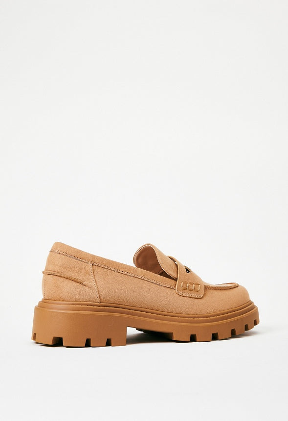 Colette Lug Sole Loafer Light Camel