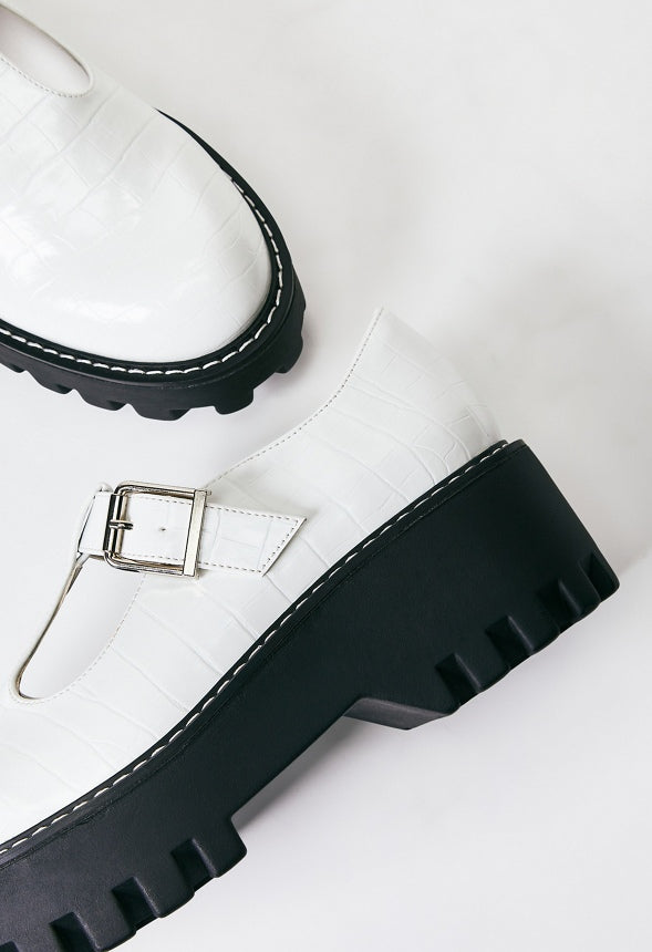 Liv Flat Loafer Bright White