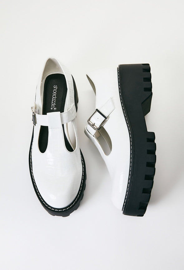 Liv Flat Loafer Bright White
