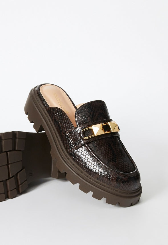 Liya Lug Sole Flat Chocolate Lab