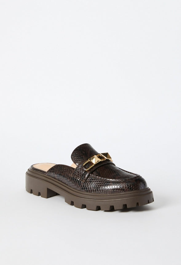 Liya Lug Sole Flat Chocolate Lab