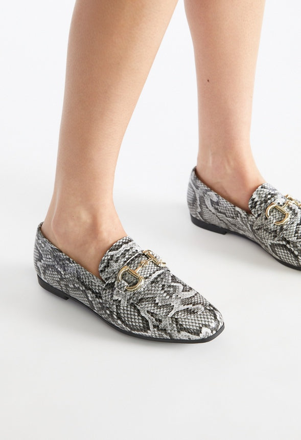 Johanna Slip-On Loafer Black/White