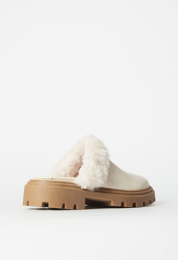 Minka Lug Sole Mule Birch