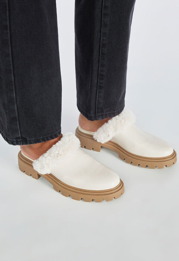 Minka Lug Sole Mule Birch