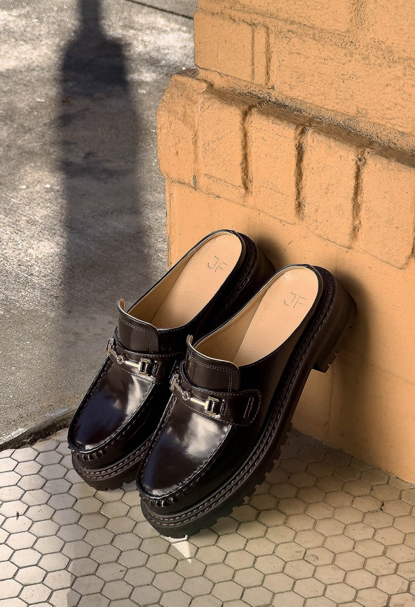 Bobbi Flat Mule Slide French Oak