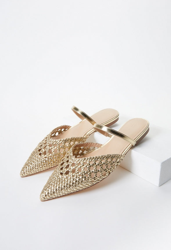 Solanna Pointed Toe Flat Gold