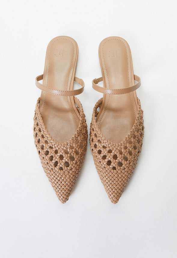 Solanna Pointed Toe Flat Taupe