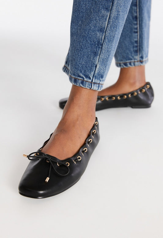 Amari Ballet Flat Black