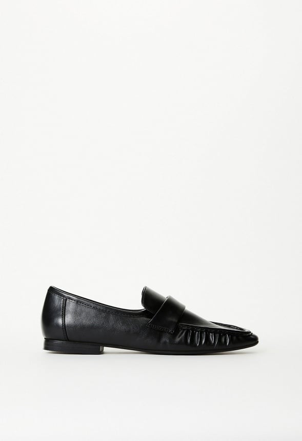 Jade Flat Loafer Black