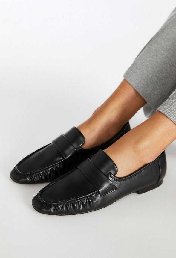 Jade Flat Loafer Black