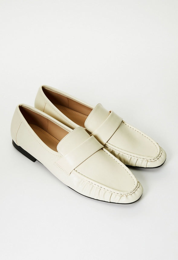 Jade Flat Loafer Birch White