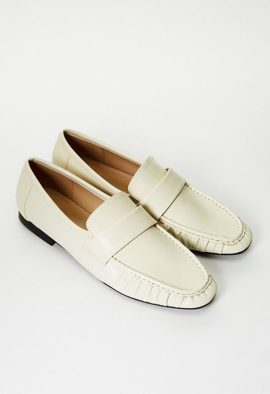 Jade Flat Loafer Birch White