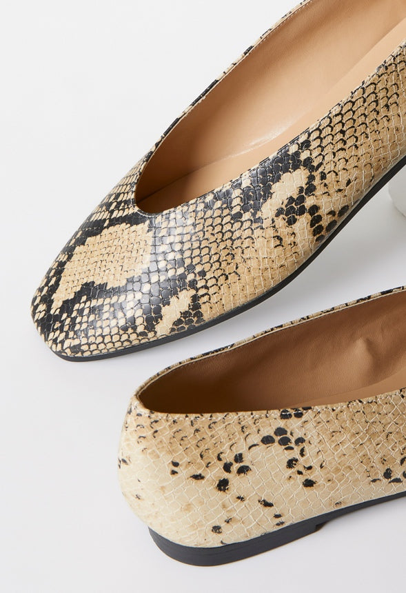 Beth Ballet Flat Natural
