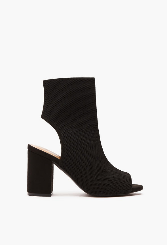 Kitty Cutout Heeled Bootie Black Caviar