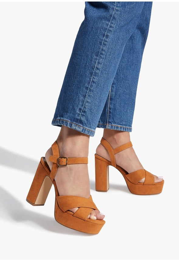 TINA CROSSOVER PLATFORM SANDAL Camel