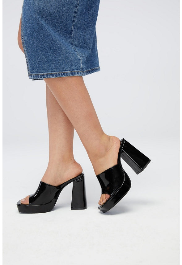 Madelyn Block Heeled Sandal Black Caviar