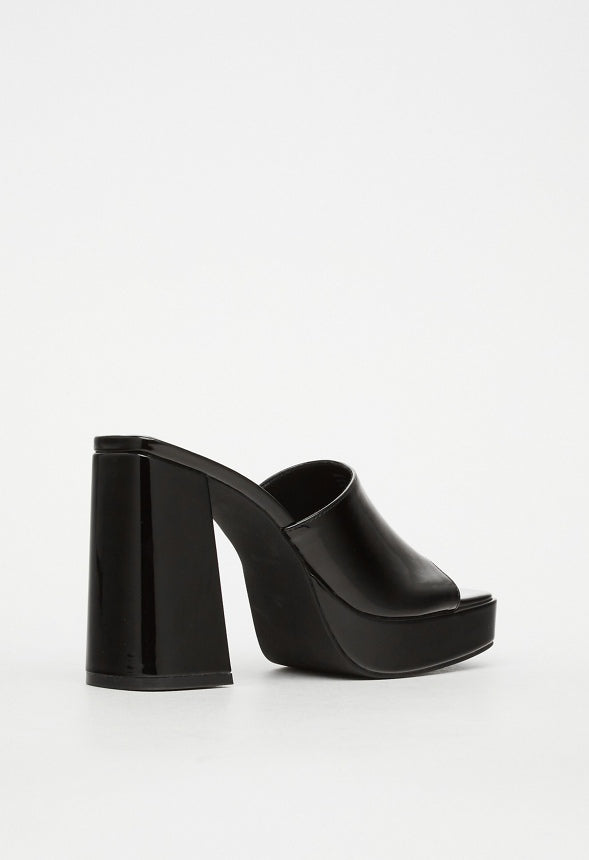 Madelyn Block Heeled Sandal Black Caviar