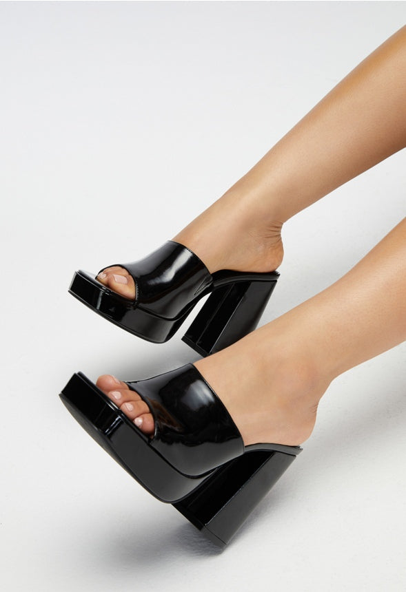 Madelyn Block Heeled Sandal Black Caviar