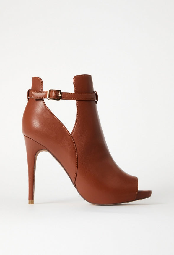 Carlin Cut-Out Bootie Leather Brown