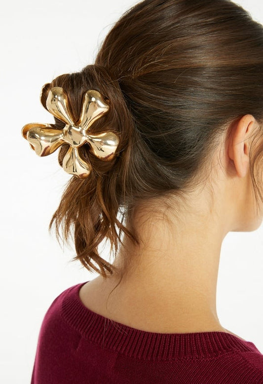 Yola Metal Flower Hair Claw Gold