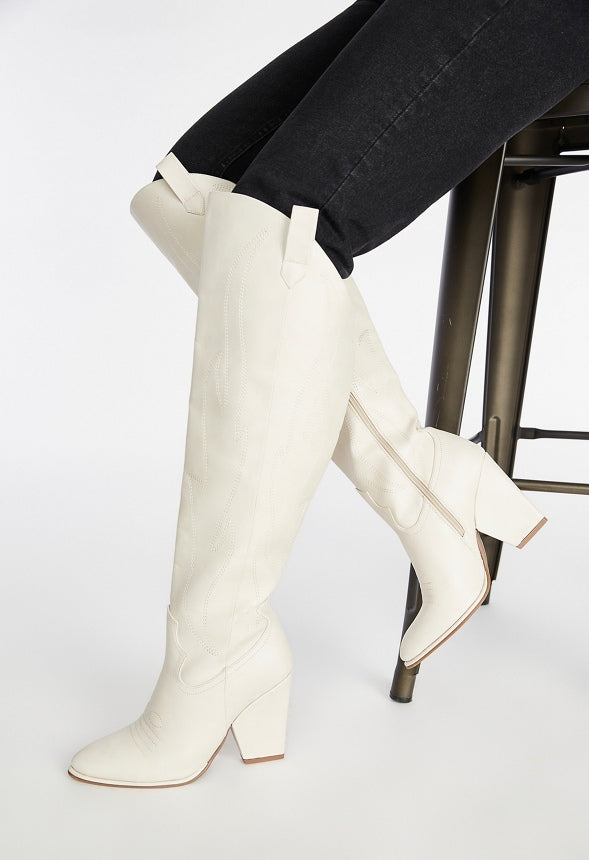 Phoenix Heeled Boot Bone