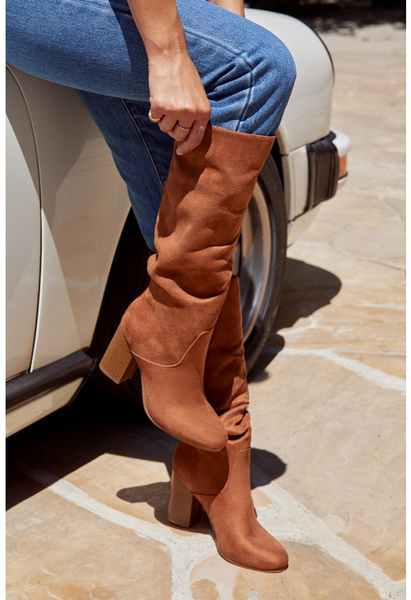 Leona Heeled Boot Oak