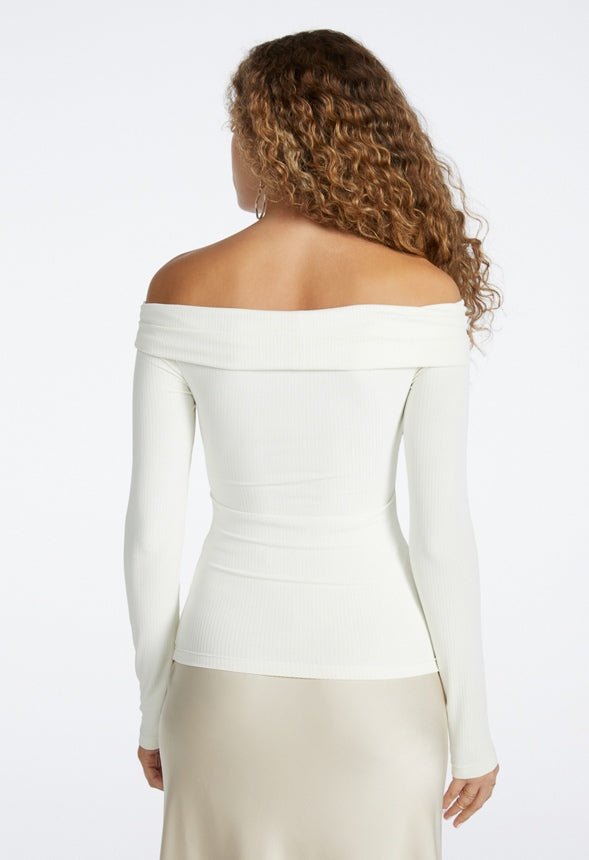 Long Sleeve Twist Top Pristine