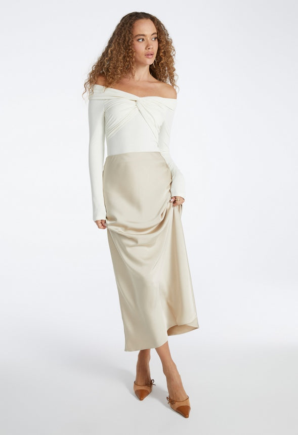 Long Sleeve Twist Top Pristine