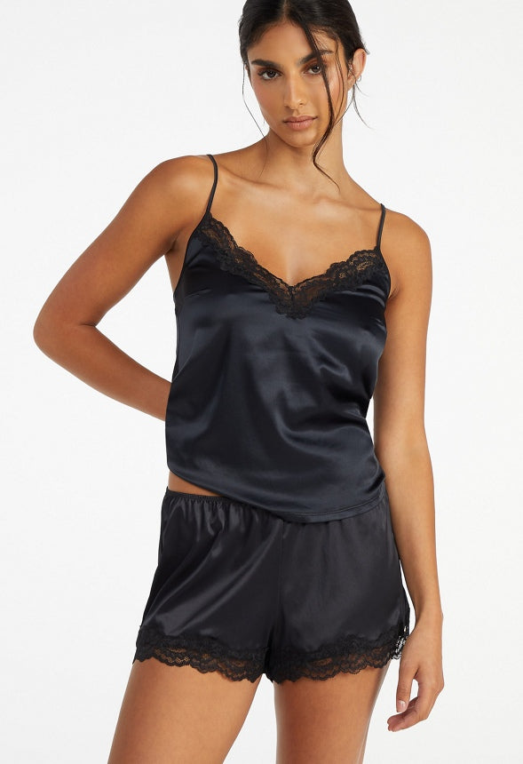 Origins Shorts Black