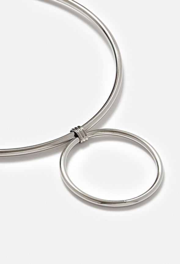 Rox Wire Collar Necklace With Metal Ring Pendant  Silver