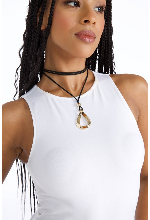 Ora Fixed Suede Lariat With Organic Ring Pendant Necklace Black/ Gold