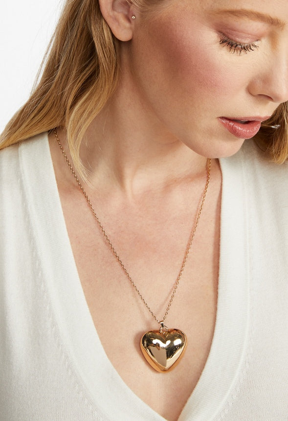 Bebe Smooth Domed Heart Pendant On Fine Chain Necklace Gold