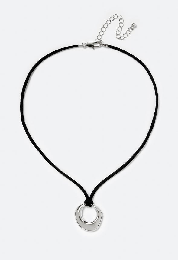 Pam Smooth Metal Ring On Faux Suede Cord Necklace Black/ Silver