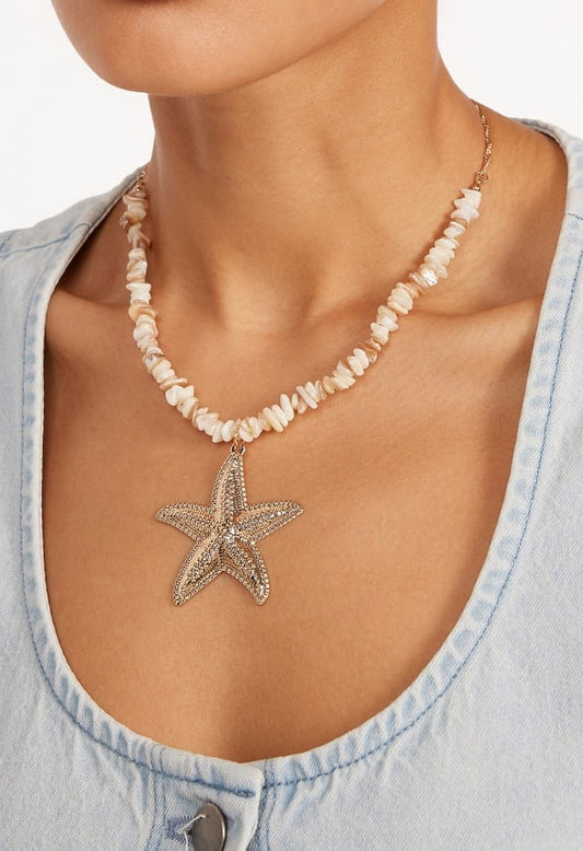 Hana Shell Chippings Necklace With Starfish Drop Cream/ Gold