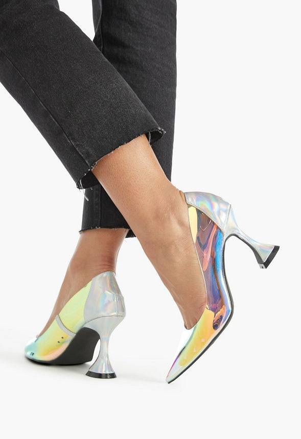 KESIA SCULPTURAL PUMP Print