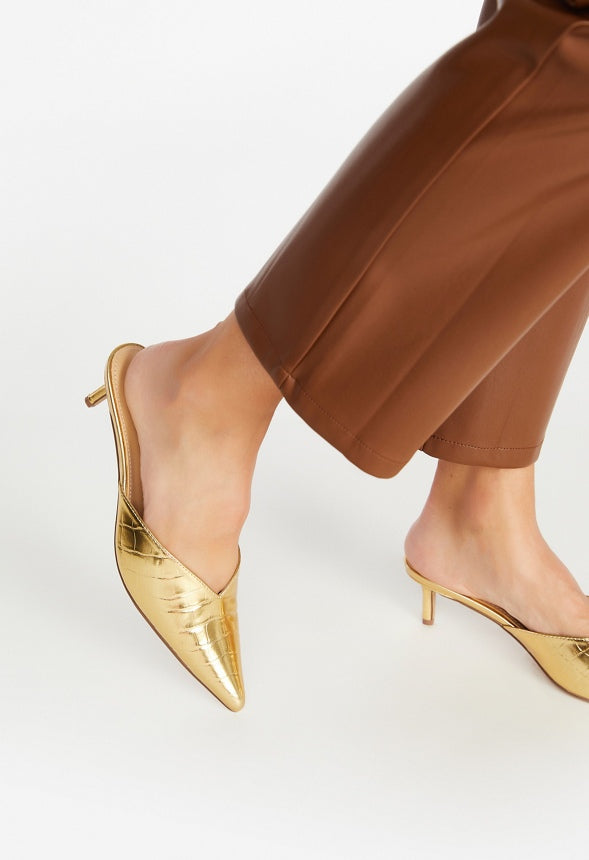 Iva Pointed Toe Mule Gold